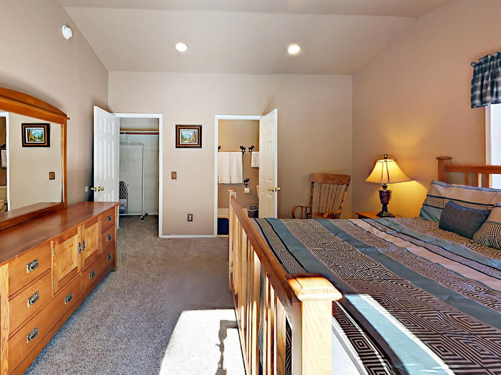 3331 W River Park Rd Home Main image 2